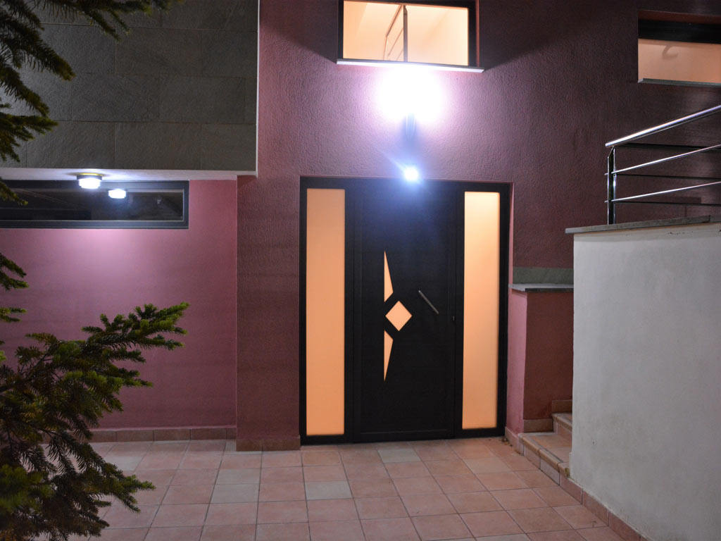 villa in Sitges with door.