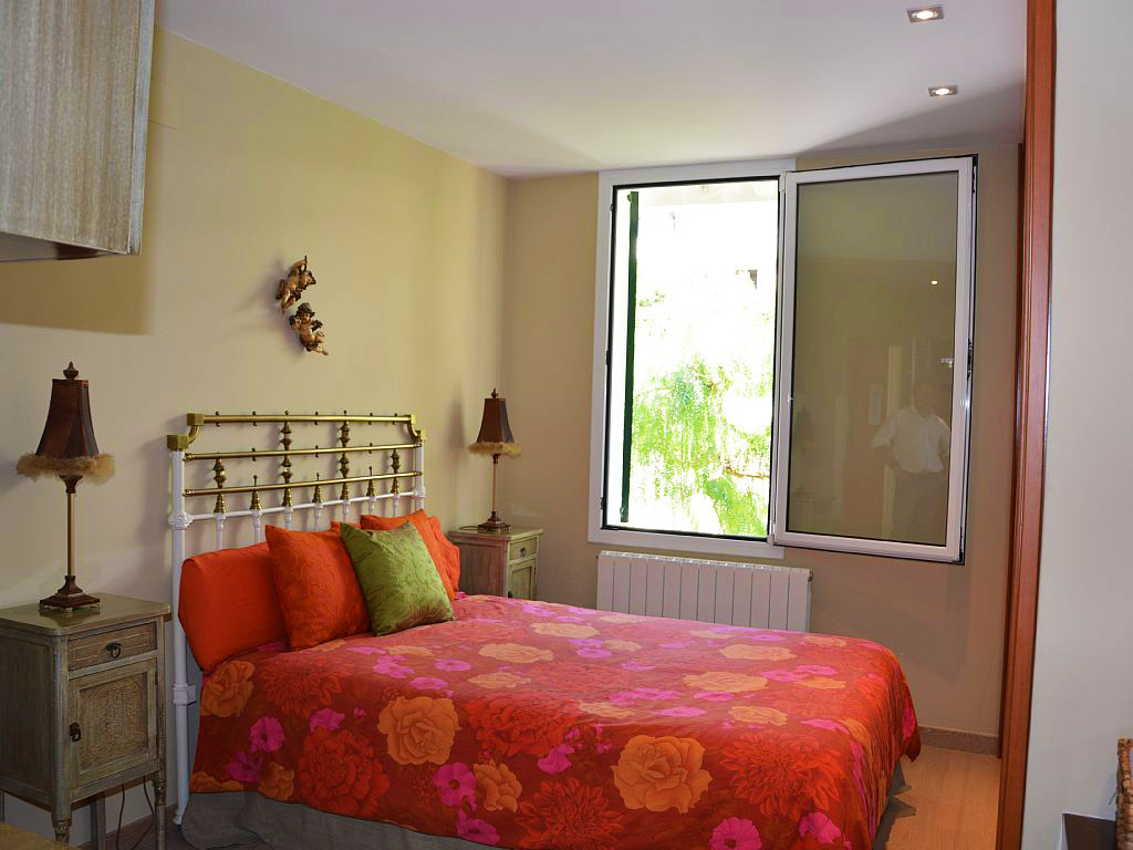 holiday apartments in sitges and their main suite