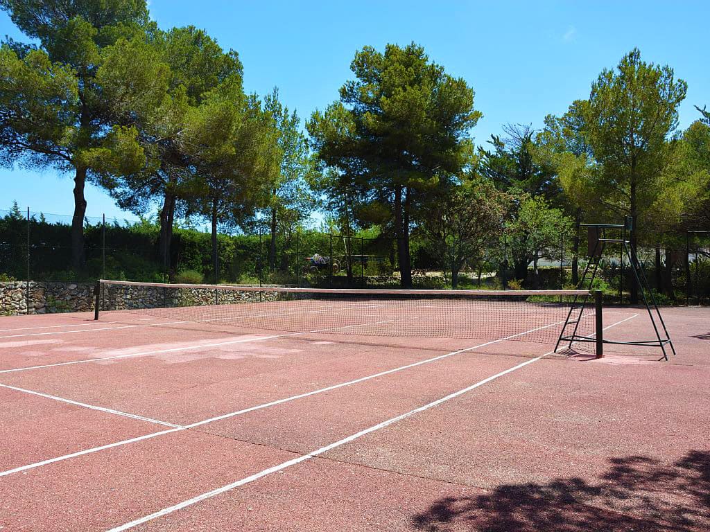 spanish farmhouse and its tennis ground
