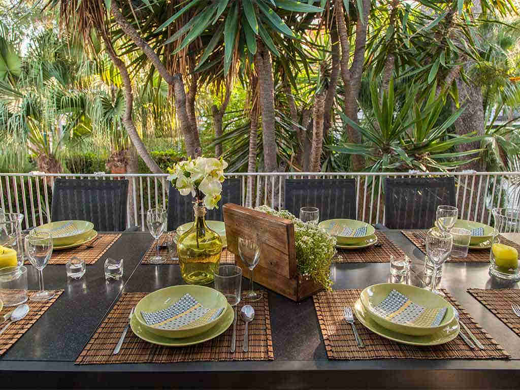 Sitges luxury villas outdoor table details